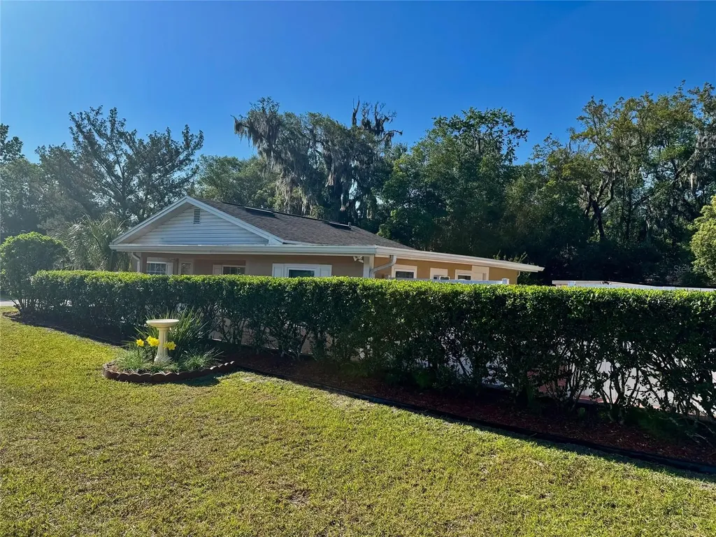 910 W French Avenue Orange City FL 32763