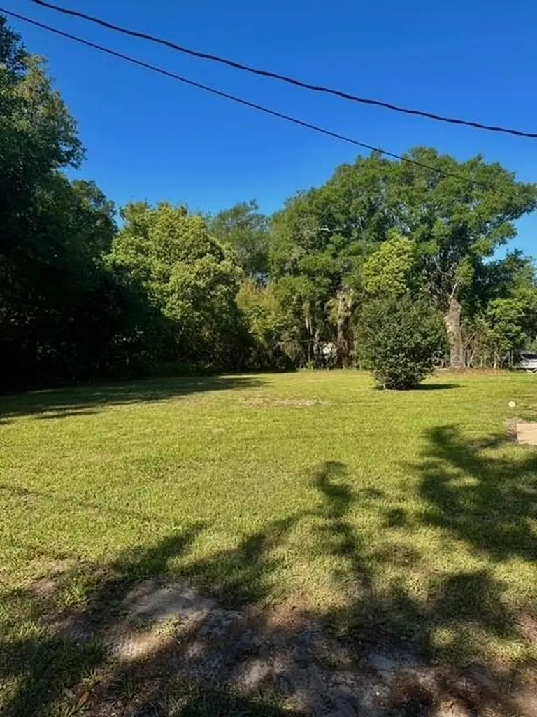 910 W French Avenue Orange City FL 32763