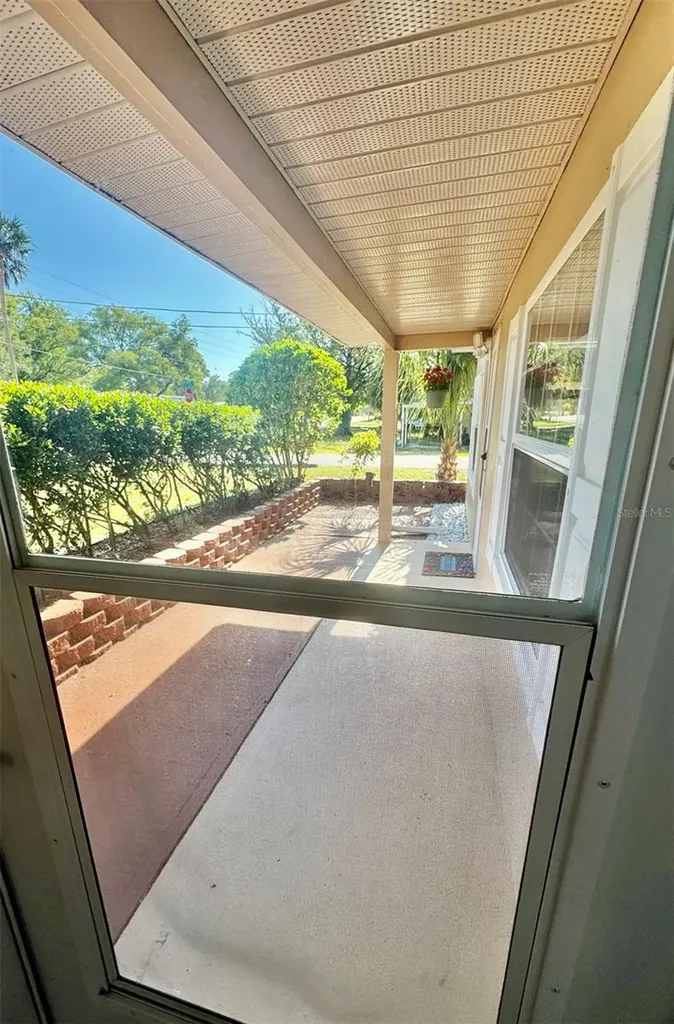 910 W French Avenue Orange City FL 32763