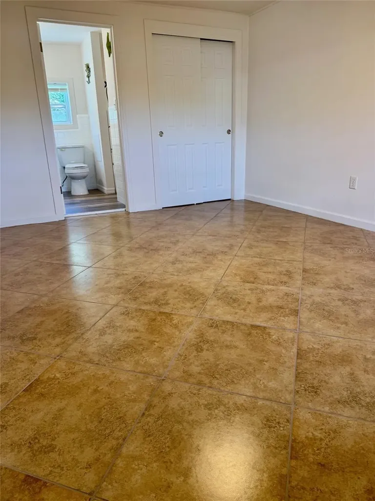 910 W French Avenue Orange City FL 32763