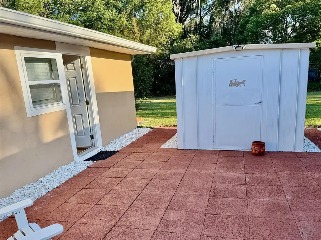910 W French Avenue Orange City FL 32763