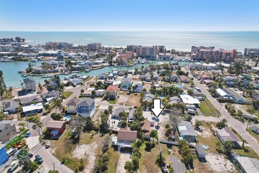 13135 4th Street E Madeira Beach FL 33708