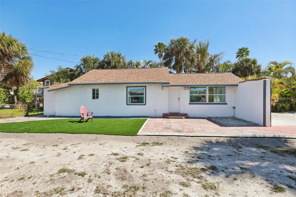 13135 4th Street E Madeira Beach FL 33708