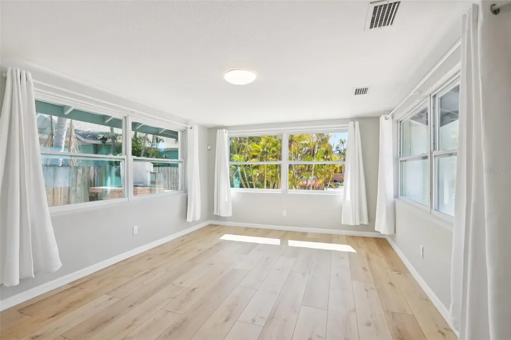 13135 4th Street E Madeira Beach FL 33708