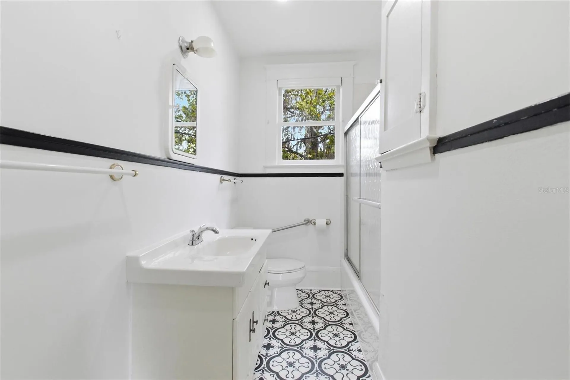 533 N Sans Souci Avenue Deland FL 32720