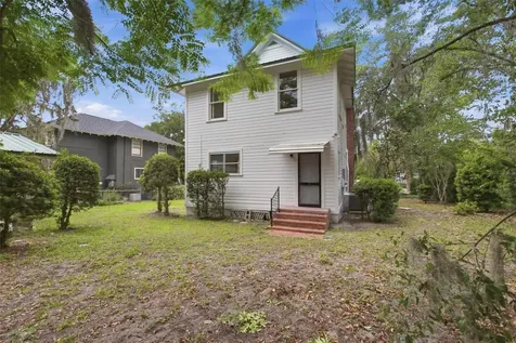 533 N Sans Souci Avenue Deland FL 32720