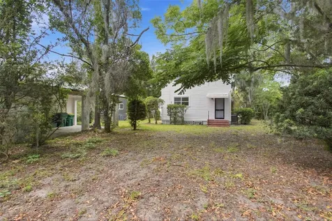 533 N Sans Souci Avenue Deland FL 32720