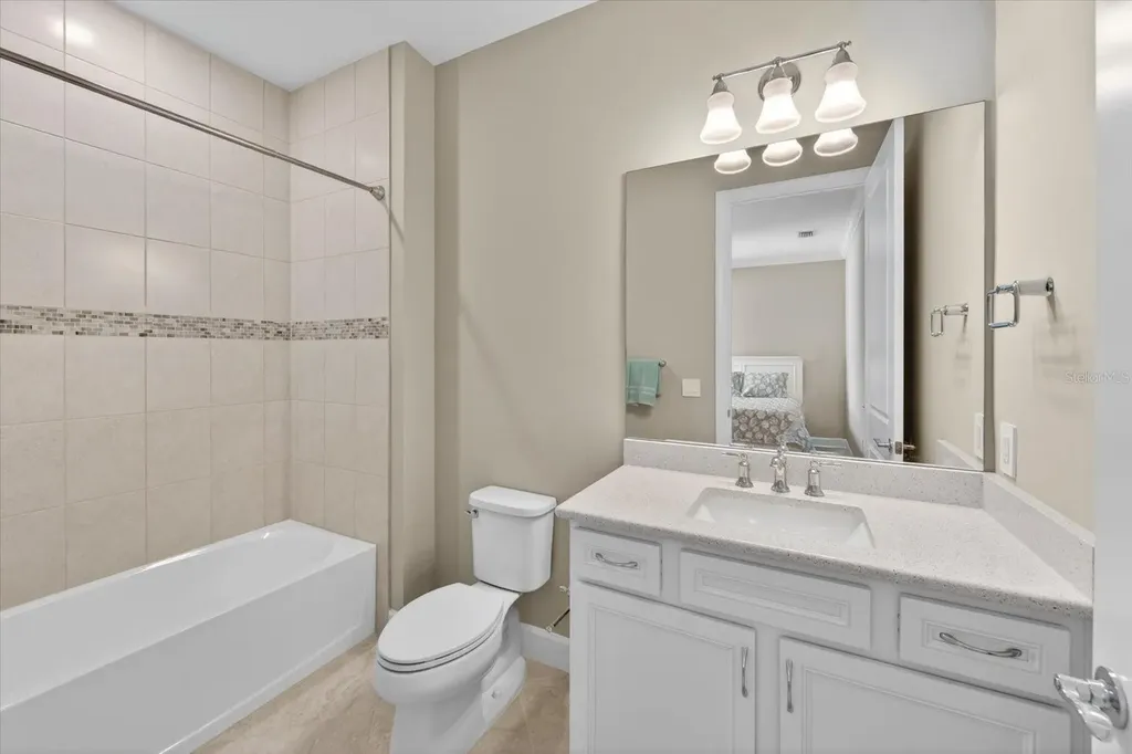 18025 Harwich Place Bradenton FL 34202