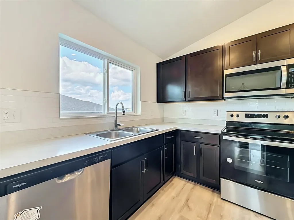 1507 Geranium Drive Mascotte FL 34753