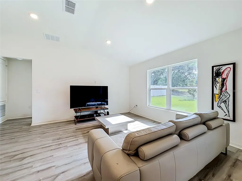 1507 Geranium Drive Mascotte FL 34753