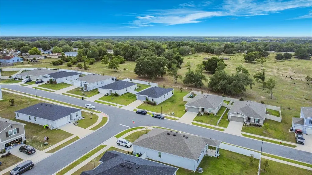 1507 Geranium Drive Mascotte FL 34753