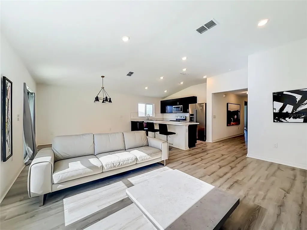 1507 Geranium Drive Mascotte FL 34753