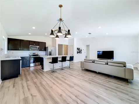 1507 Geranium Drive Mascotte FL 34753