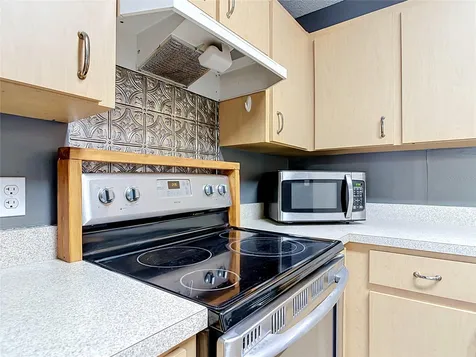 1302 Bond Street Edgewater FL 32132
