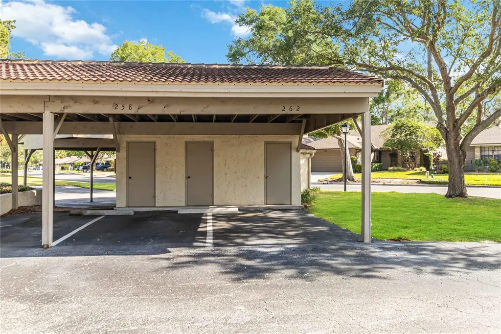 262 W Sabal Palm Place Longwood FL 32779