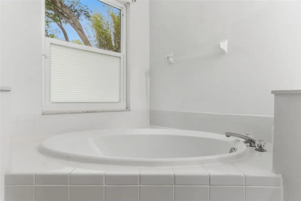 2308 Donegan Place Orlando FL 32826