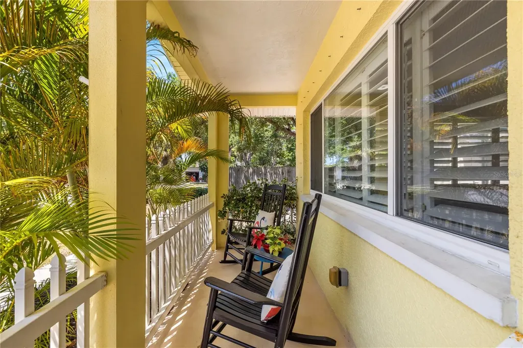 8187 23rd Avenue N St Petersburg FL 33710