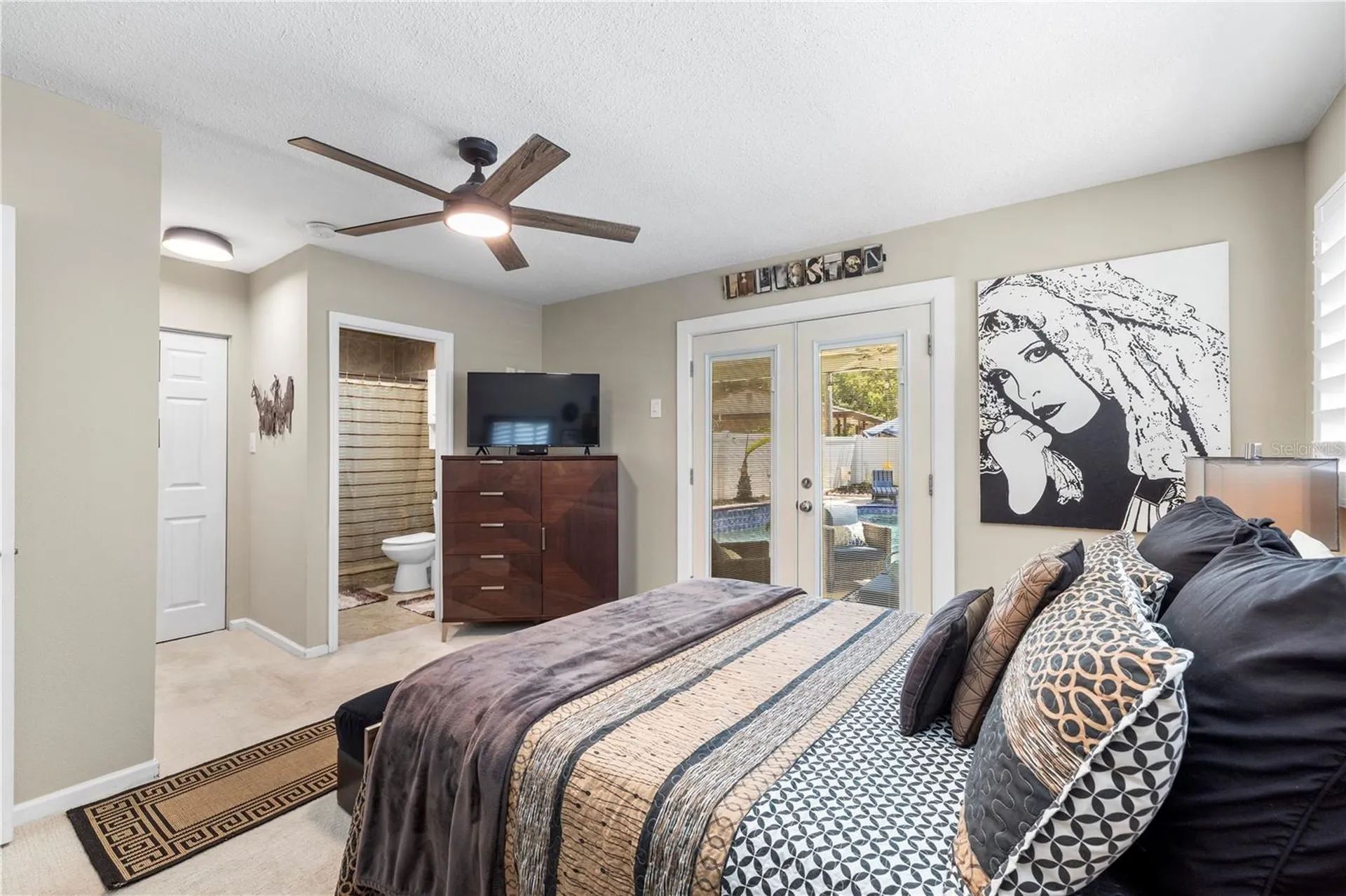 8187 23rd Avenue N St Petersburg FL 33710