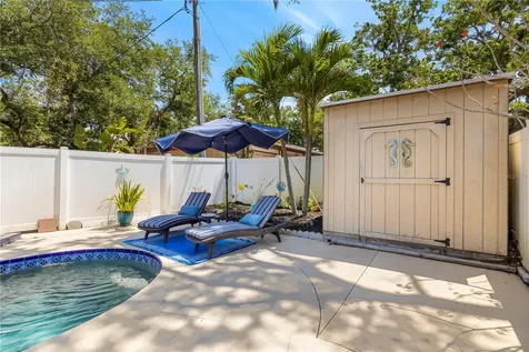 8187 23rd Avenue N St Petersburg FL 33710