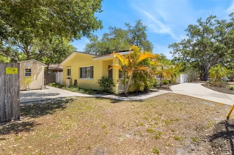 8187 23rd Avenue N St Petersburg FL 33710