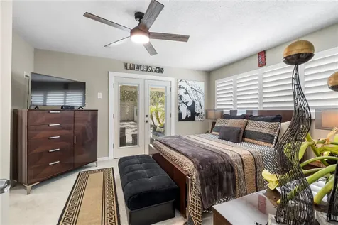 8187 23rd Avenue N St Petersburg FL 33710