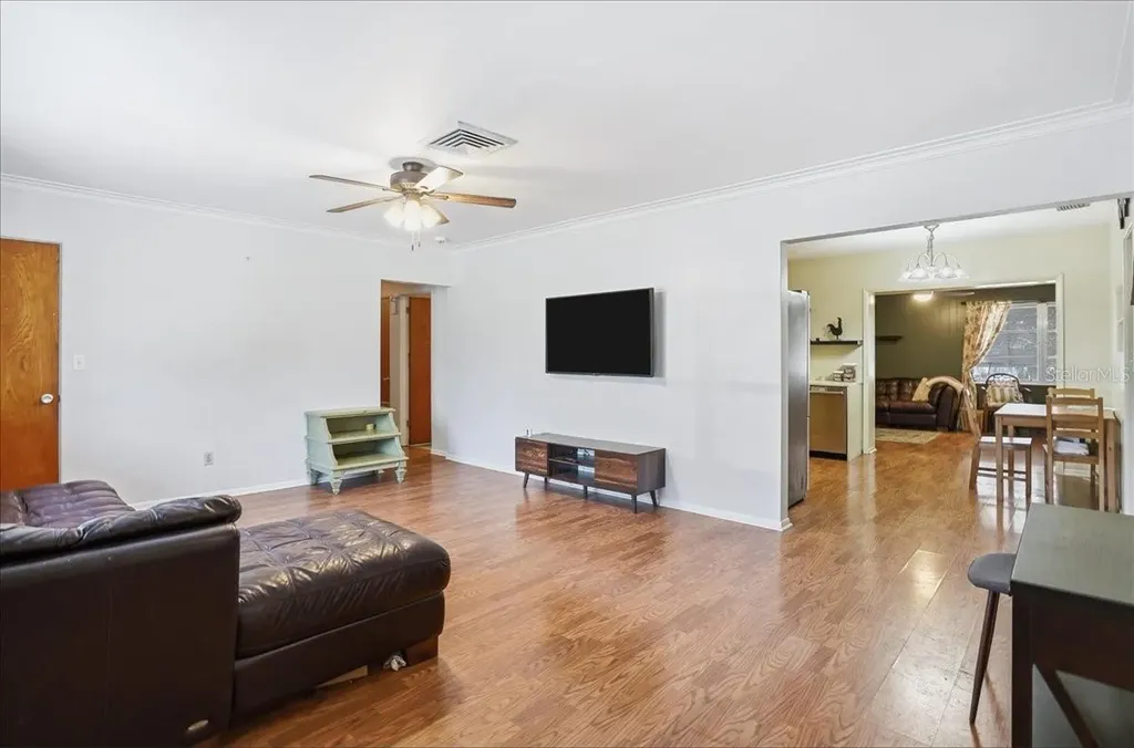 304 42nd Street W Bradenton FL 34209