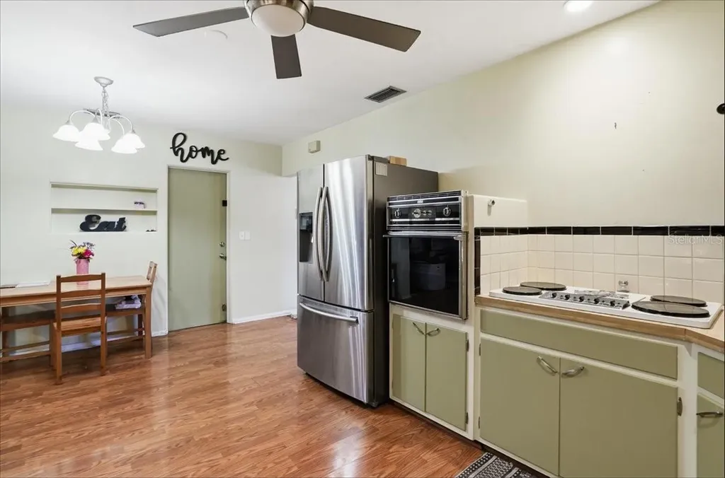 304 42nd Street W Bradenton FL 34209