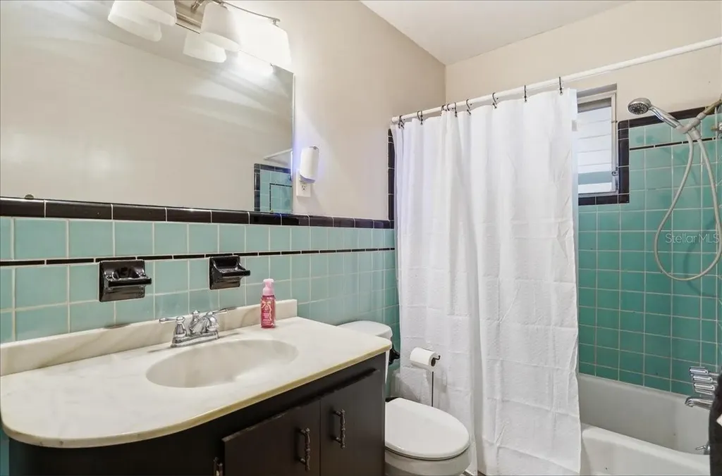304 42nd Street W Bradenton FL 34209
