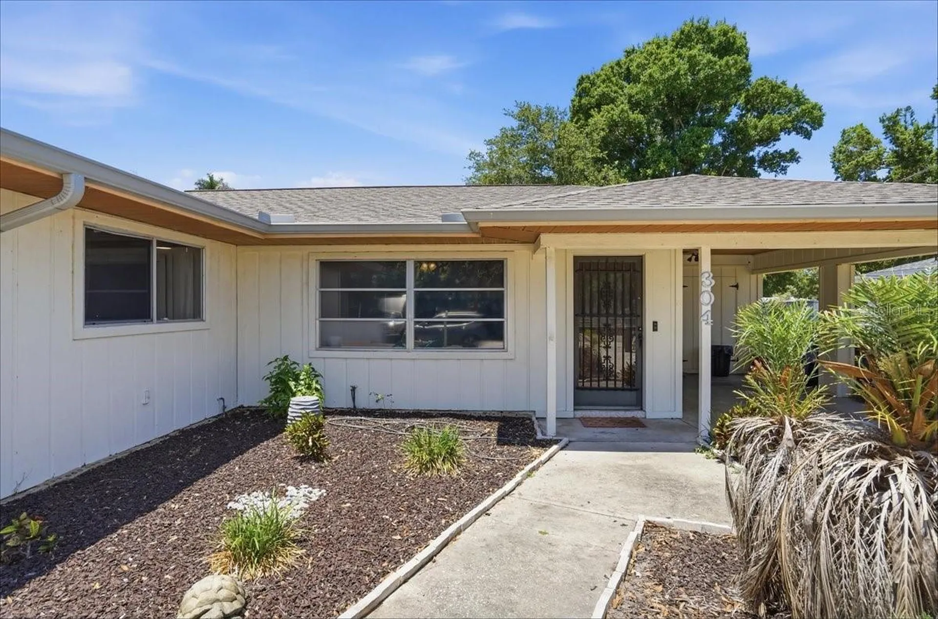 304 42nd Street W Bradenton FL 34209
