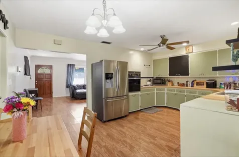304 42nd Street W Bradenton FL 34209