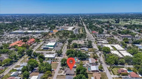 304 42nd Street W Bradenton FL 34209