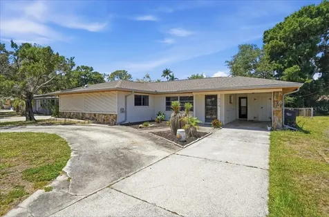 304 42nd Street W Bradenton FL 34209
