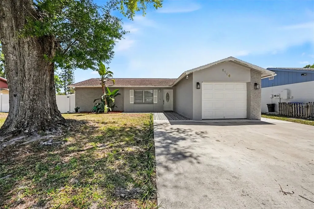 5106 Chatsworth Avenue Tampa FL 33625