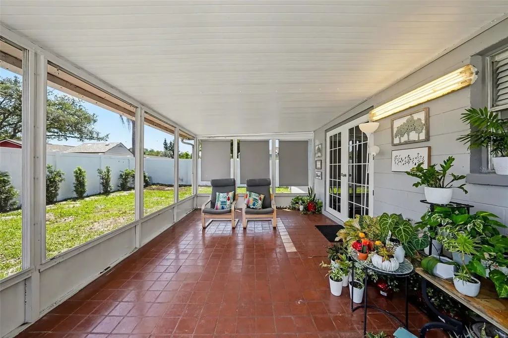 5106 Chatsworth Avenue Tampa FL 33625