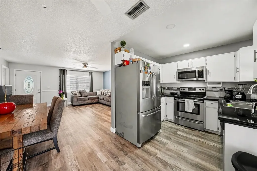 5106 Chatsworth Avenue Tampa FL 33625