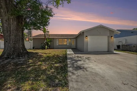 5106 Chatsworth Avenue Tampa FL 33625