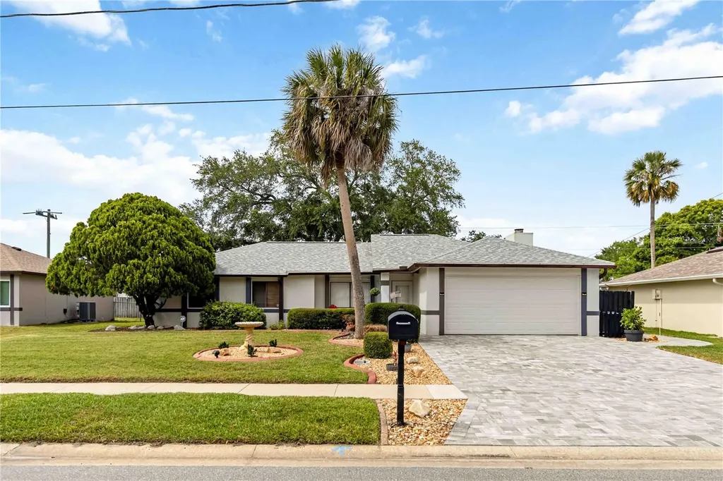 2415 Raintree Lake Circle Merritt Island FL 32953