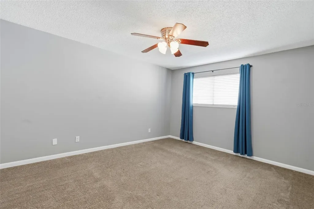 6033 34th Street W Bradenton FL 34210
