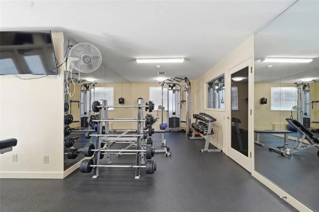 6033 34th Street W Bradenton FL 34210
