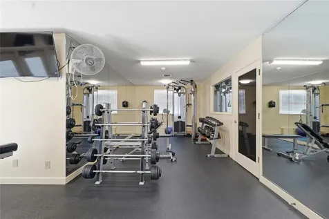 6033 34th Street W Bradenton FL 34210