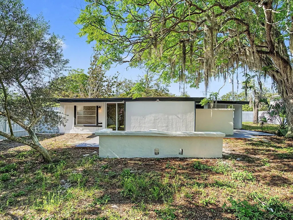 7708 Maryland Avenue Hudson FL 34667