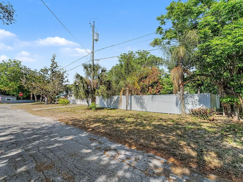 7708 Maryland Avenue Hudson FL 34667