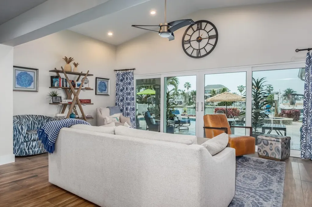11400 8th Street E Treasure Island FL 33706