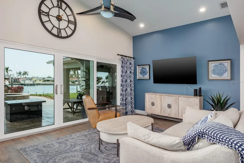 11400 8th Street E Treasure Island FL 33706