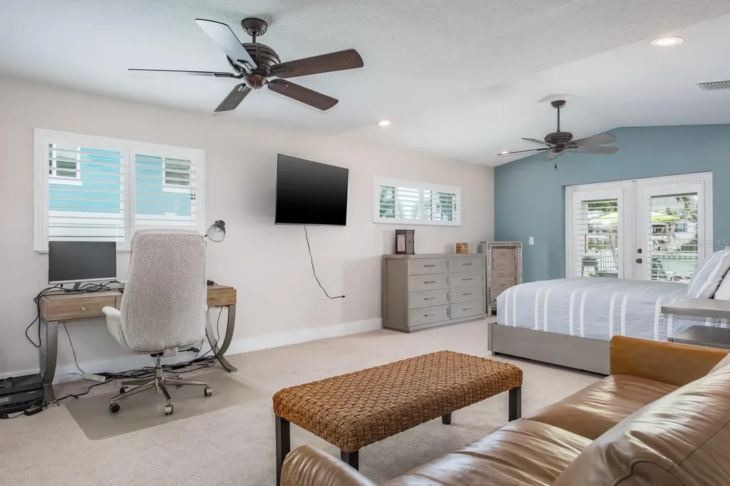 11400 8th Street E Treasure Island FL 33706