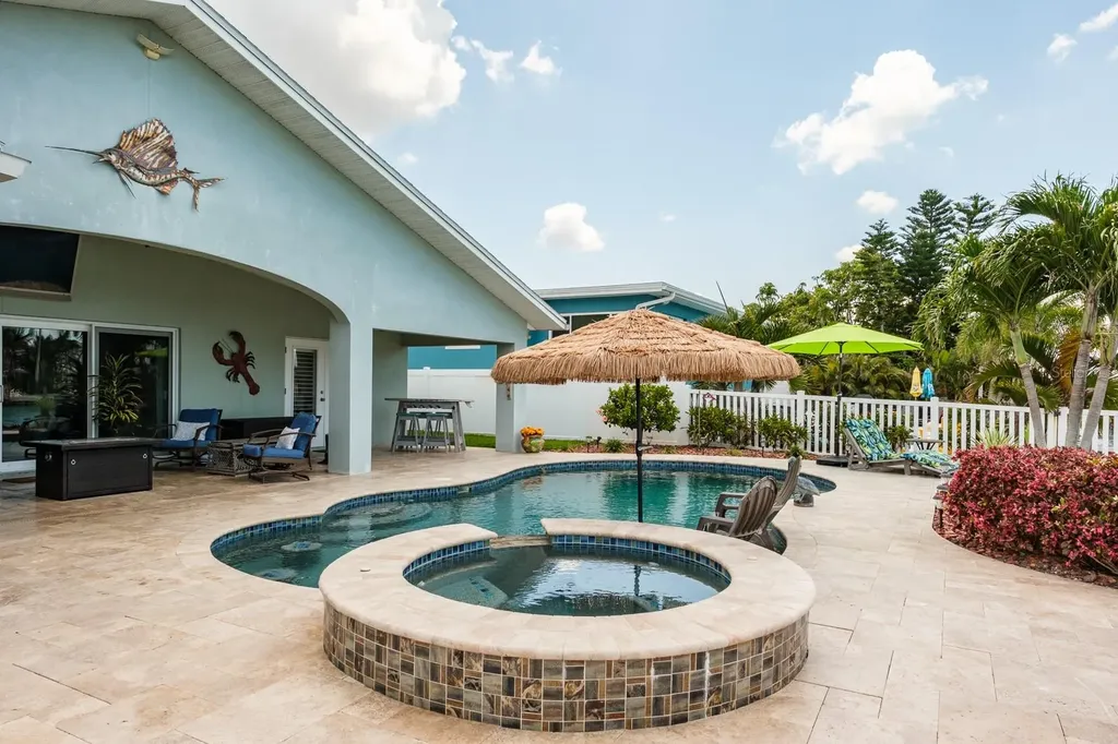 11400 8th Street E Treasure Island FL 33706