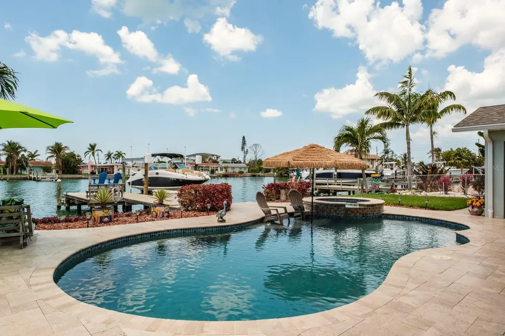 11400 8th Street E Treasure Island FL 33706