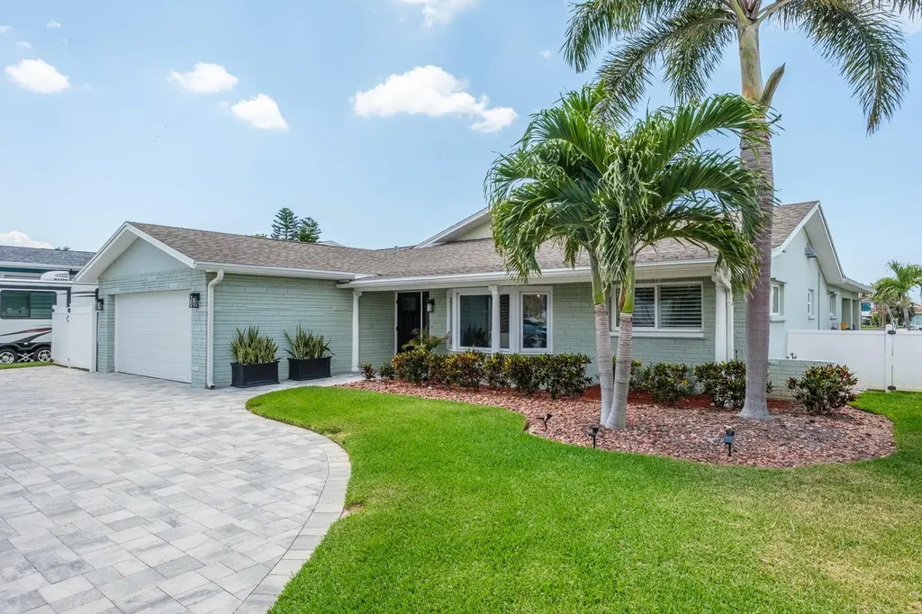 11400 8th Street E Treasure Island FL 33706