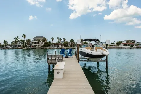 11400 8th Street E Treasure Island FL 33706