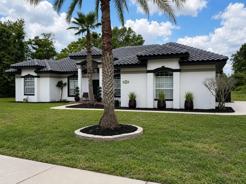 1043 W Seagate Drive Deltona FL 32725